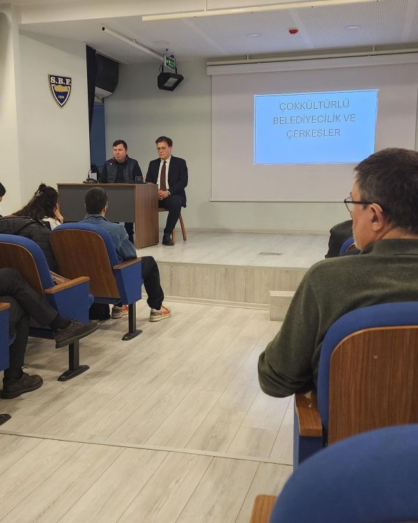 ÇOK KÜLTÜRLÜ BELEDİYECİLİK VE ÇERKESLER FORUMUNA KATILDIK