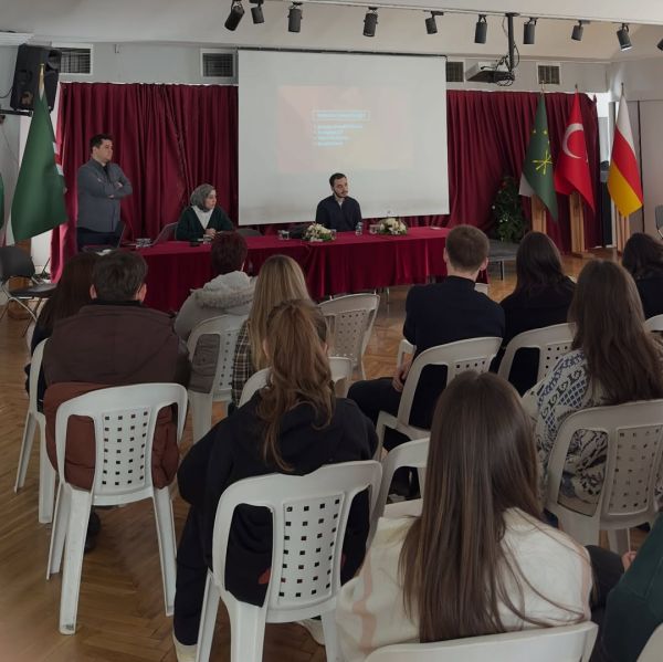 AVRUPA BİRLİĞİ GENÇLİK FIRSATLARI BİLGİLENDİRME BULUŞMASI GERÇEKLEŞTİ